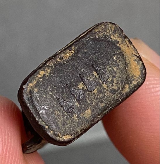 ท้าวเวสสุวรรณ รุ่นเทพสถิตย์ ปี 2544 เนื้อสัมฤทธิ์หล่อดินไทยตอก4โค๊ต (เกศทอง) วัดสุทัศน์ กทม. (หลวงปู่หมุน ปลุกเสก)  รูปที่ 7