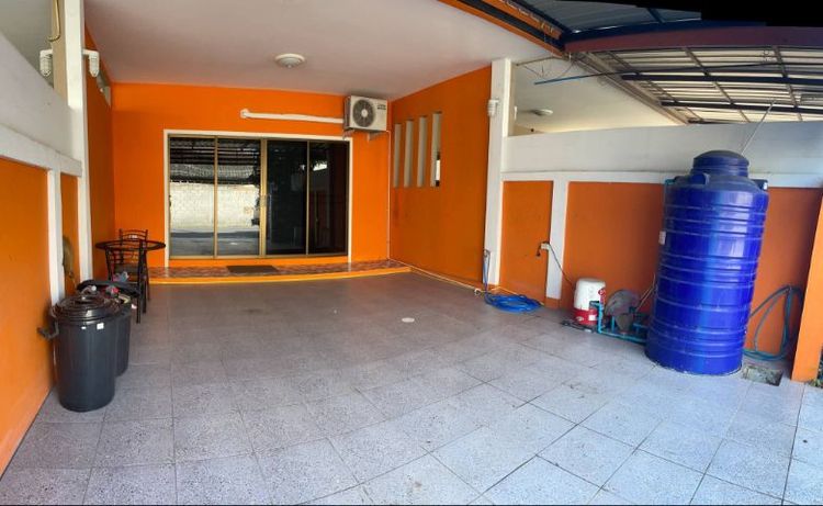 ตกแต่งครบ 2022 อื่นๆ ขายด่วนบ้านทาวน์เฮ้าส์ 2ชั้น 21ตรว.อยู่ติดโรงเรียนเเละเทศบาลตะเคียนเตี้ย อ.บางละมุง ไกล้ CJ  ไกล้บิ๊กซี และ โลตัสราคาดีมากสนใจติดต่อมาด่วนคะ รูปที่ 4