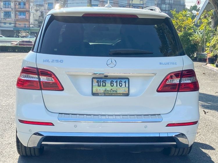 Mercedes-Benz ML-Class 2013 ML250 CDI Utility-car ดีเซล เกียร์อัตโนมัติ ขาว รูปที่ 4