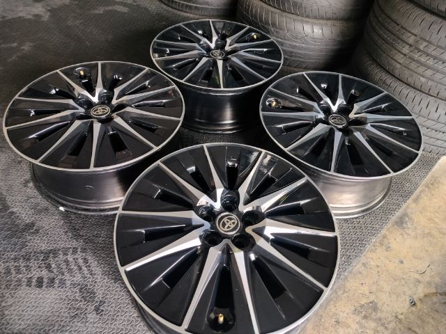 ล้อแม็กโตโยต้ายาริส 17 5รู100 รูปที่ 3