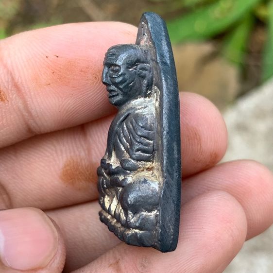 หลวงปู่ทวด วัดช้างให้ ปี08 เนื้อนวะโลหะ รูปที่ 4