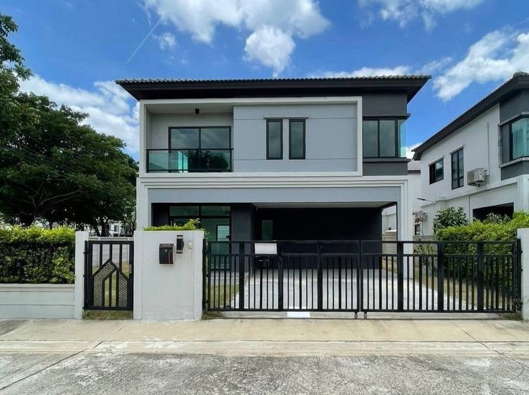 โครงการ แกรนด์ บริทาเนีย วงแหวน – รามอินทรา