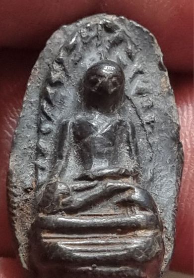 พระรอดเนื้อดิน