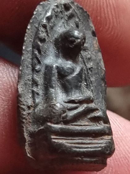 พระรอดเนื้อดิน รูปที่ 4