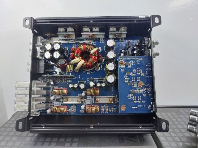 เพาเวอร์ขับกลางเเหลม คลาส D รูปที่ 6