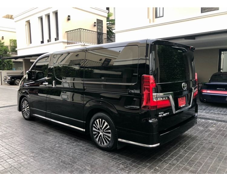 Toyota Majesty 2020 2.8 Standard Van ดีเซล ไม่ติดแก๊ส เกียร์อัตโนมัติ ดำ รูปที่ 4