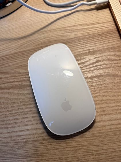 Apple Magic Mouse - White Multi-Touch Surface รูปที่ 2