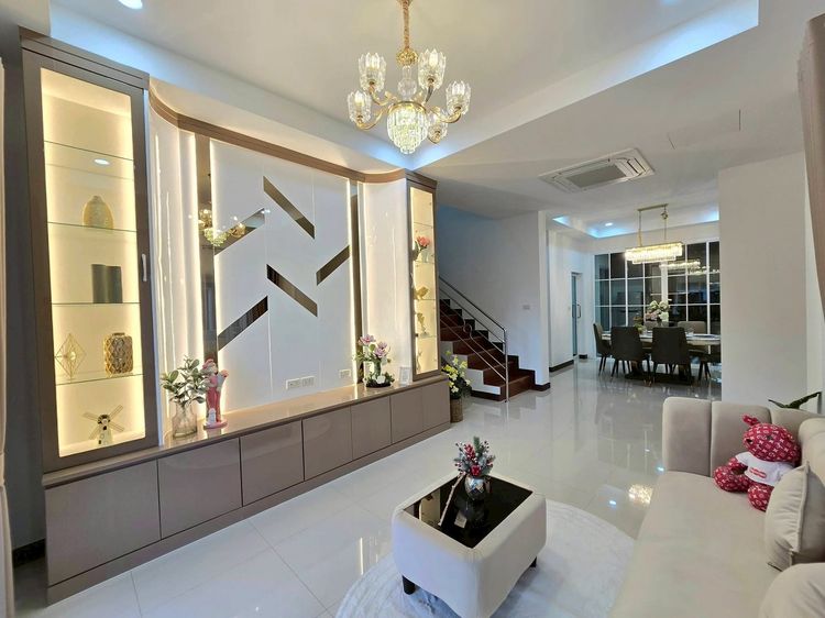 ตกแต่งครบ บ้านเช่าสองชั้น สวยคุ้ม บางละมุง ชลบุรี รูปที่ 4