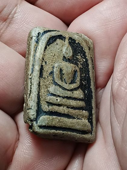 พระสมเด็จวัดระฆัง รุ่นเเรก พิมพ์ใหญ่ มีลงรักยางไม้เก่า สร้างยุคต้น เก่าตามสภาพครับ รูปที่ 14