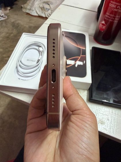 iPhone 16 pro max 256 gb  desert titanium ครบกล่อง ประกัน เมษา 69 รูปที่ 6