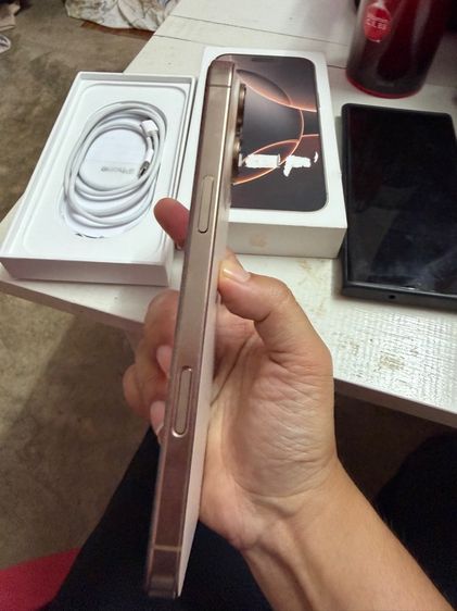 iPhone 16 pro max 256 gb  desert titanium ครบกล่อง ประกัน เมษา 69 รูปที่ 5