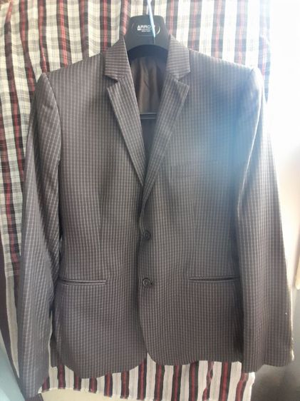 สูท arrow รูปที่ 2