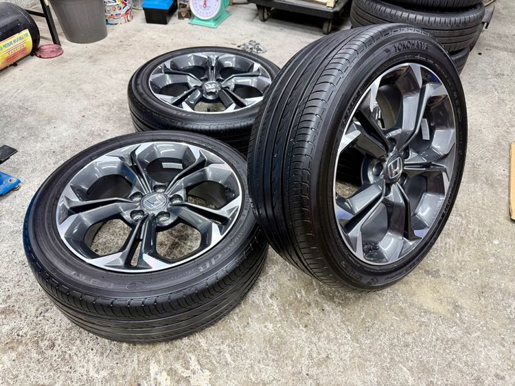 ล้อแม็ก HONDA CIVIC ขอบ 17” สภาพสวย ยาง YOKOHAMA 215-50R17 ปี 24 ดอกยางสวยพร้อมใช้งาน รูปที่ 2