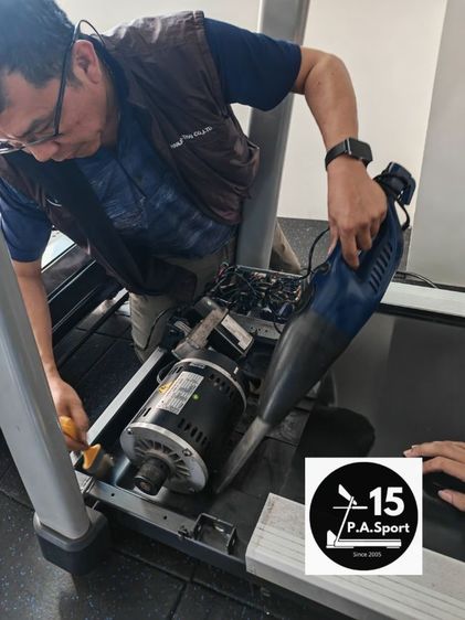 ช่างเปลี่ยนสายพาน​ ซ่อมชุดโรลเลอร์​ลู่วิ่งไฟฟ้าLifespan TR5000i ช่างซ่อมลู่วิ่งไฟฟ้าพุทธบูชา15 ซ่อมได้ทุกรุ่น ทุกยี่ห้อ ทุกอาการ บริการถึงบ้านท่านทั่วไทย



 รูปที่ 7