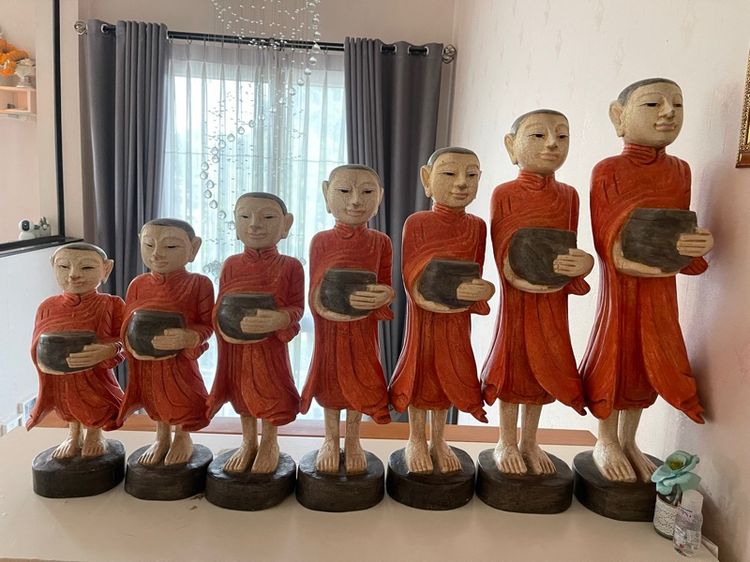 ขายพระ7องค์ ตกแต่งงานไม้ 