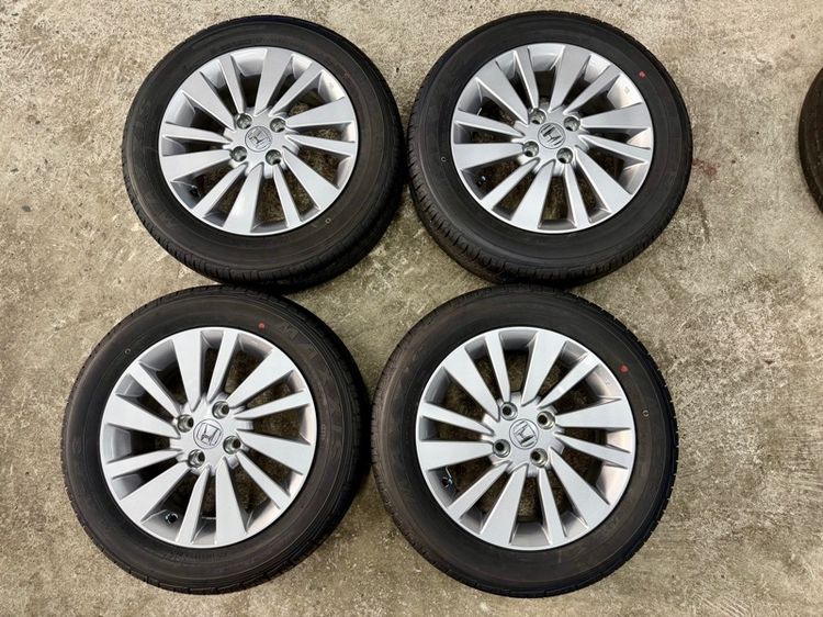 ล้อแม็ก HONDA CITY ขอบ 15” ถอดป้ายแดง ยาง MAXXIS 185-60R15 ปี 25 ตุ่มหน้ายางยังอยู่ครบ รูปที่ 4