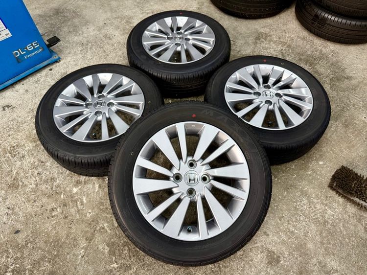 ล้อแม็ก HONDA CITY ขอบ 15” ถอดป้ายแดง ยาง MAXXIS 185-60R15 ปี 25 ตุ่มหน้ายางยังอยู่ครบ รูปที่ 3