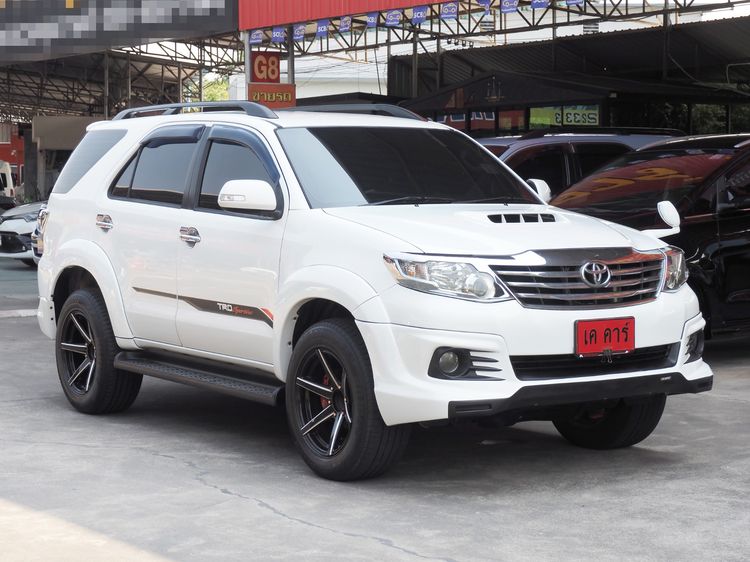 Toyota Fortuner 2015 2.5 V VNT 2WD Champ Midnight Shine Utility-car ดีเซล ไม่ติดแก๊ส เกียร์อัตโนมัติ ขาว รูปที่ 3