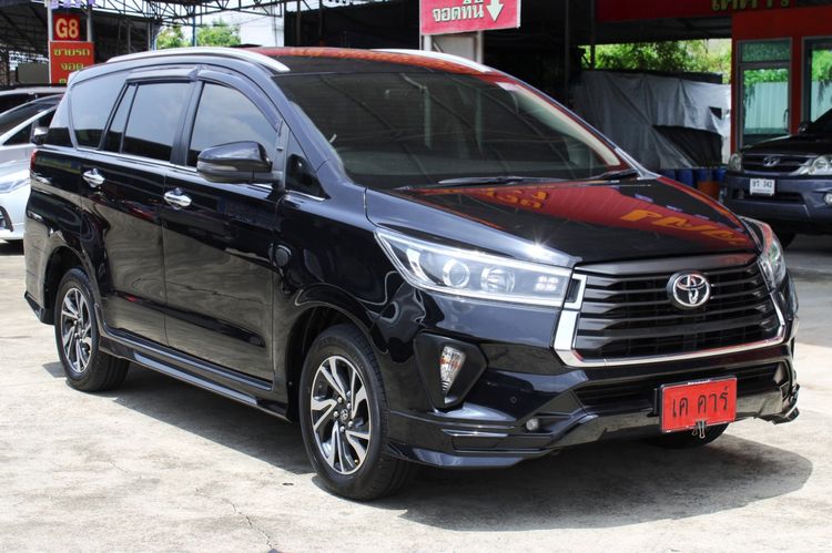 Toyota Innova 2022 2.8 Crysta Utility-car ดีเซล ไม่ติดแก๊ส เกียร์อัตโนมัติ ดำ รูปที่ 3