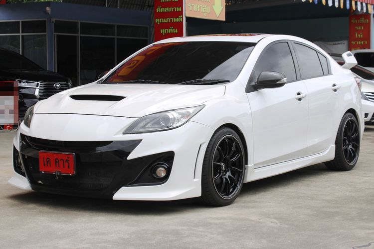 รถ Mazda Mazda3 2.0 Maxx Sports สี ขาว