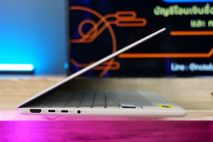 (ของใหม่)Asus Zenbook A14 Snapdragon X Elite X1E-78-100 Ram32 SSD1TB จอ14 WUXGA OLED สเปคสูง ฟังก์ชั่นจัดเต็ม เครื่องสวยดีไซน์บางเบา พร้อมปร รูปที่ 6