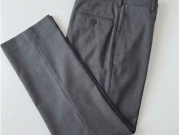 ชุดเสื้อสูทพร้อมกางเกงเข้าเซต รูปที่ 2