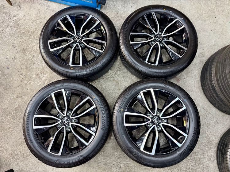 ล้อแม็ก HONDA HRV RS ขอบ 18” ถอดป้ายแดง ยาง BRIDGESTONE 225-50R18 ปี 25 ครีบหน้ายางยังอยู่ครบ รูปที่ 4
