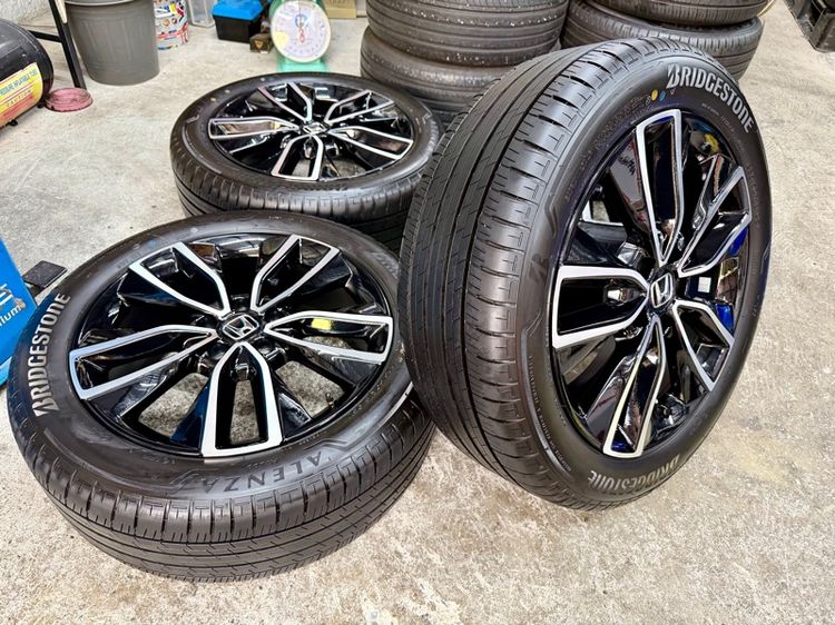 ล้อแม็ก HONDA HRV RS ขอบ 18” ถอดป้ายแดง ยาง BRIDGESTONE 225-50R18 ปี 25 ครีบหน้ายางยังอยู่ครบ รูปที่ 2