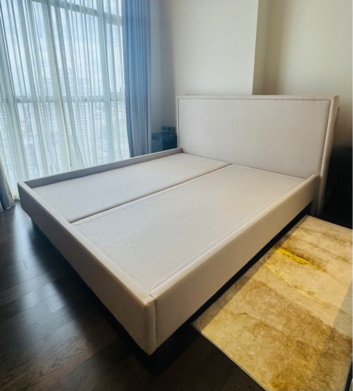 คิง เตียง TEMPUR Prestige Bed Frame เตียง 6ฟุต King size นำเข้า ราคาปกติเกือบแสน ไม่รวมที่นอน สวย คุณภาพดีมาก