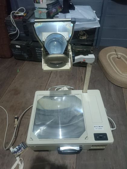 ของเก่าสะสม เครื่องโปรเจคเตอร์ รูปที่ 4