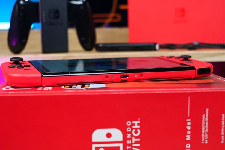 เครื่องเกมคอนโซล (Mario Red Edition) รุ่น Nintendo Switch OLED อุปกรณ์ครบกล่อง ขายเพียง 7,990.- เครื่องพร้อมใช้งาน รูปที่ 4