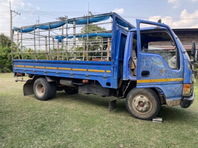 6  ล้อ ISUZU ขายด่วนNKR66LX5T เครื่อง120แรง พางเวอ ระบบแอรมี รถห้างแท้ปี42 เล่มพร้อม