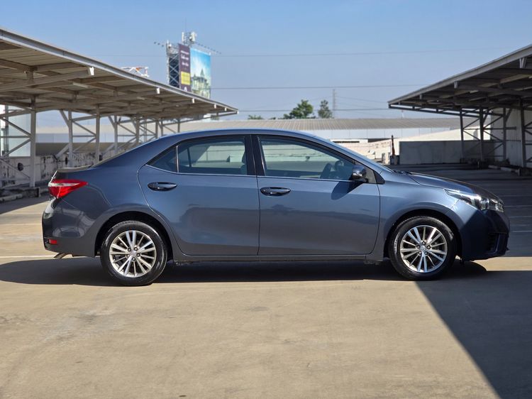 Toyota Altis 2014 1.8 E Sedan เบนซิน ไม่ติดแก๊ส เกียร์อัตโนมัติ เทา รูปที่ 4