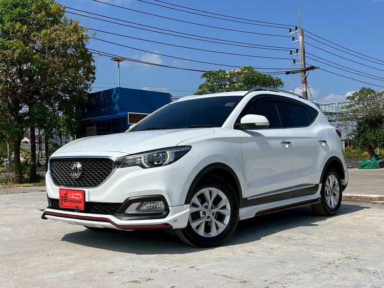 รถ MG ZS 1.5 D สี ขาว