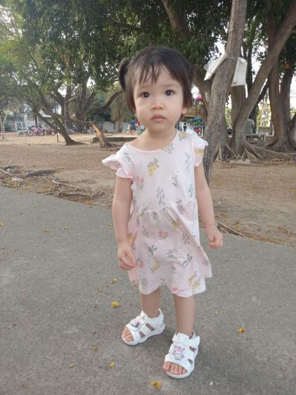 เสื้อผ้าเด็กผู้หญิง 6-1 ปี สภาพดี ซื้อมามือ 1 ทุกตัว ใช้เอง ซักมือ ไม่ยืดไม่ย้วย แบรนด์เนมทุกตัว ตัวละ 120 สนใจเหมาหมดลดได้  รูปที่ 9