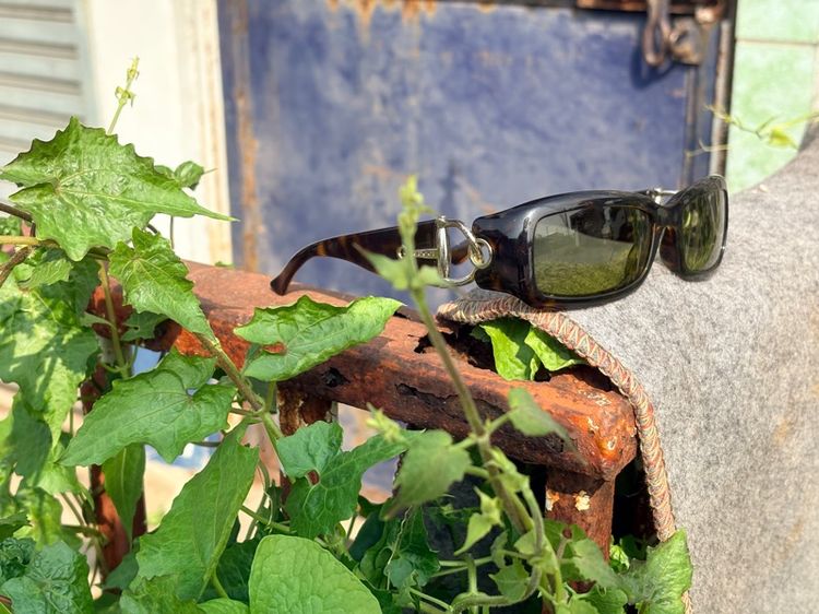 แว่งกันแดด GUCCI รูปที่ 3