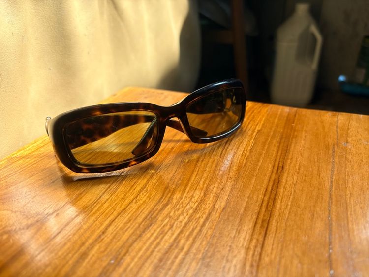 แว่งกันแดด GUCCI รูปที่ 5
