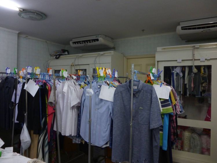 LPN Development ไม่อนุญาต มีบางส่วน สร้างเสร็จก่อน 2010 ขายร้านค้าในคอนโดชั้น1 รูปที่ 3
