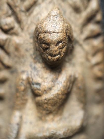 ❌ปิดครับ❌พระรอดลำพูนเนื้อในเขียวแกร่งครับ รูปที่ 7