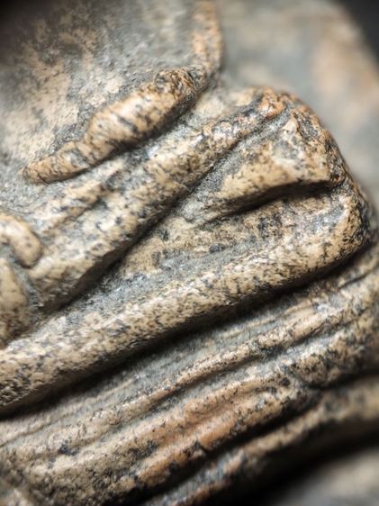 พระรอดลำพูนพิมพ์ใหญ่ครับ รูปที่ 13