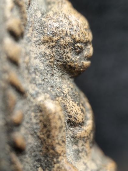 พระรอดลำพูนพิมพ์ใหญ่ครับ รูปที่ 7