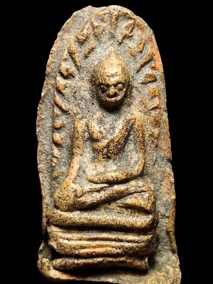 พระรอดลำพูนพิมพ์ใหญ่ครับ