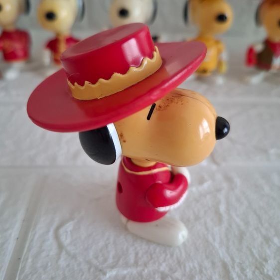 Snoopy world tour  รูปที่ 2