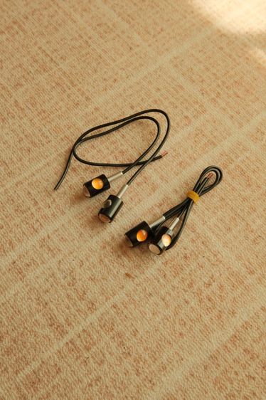 ไฟเลี้ยวมอเตอร์ไซค์ LED สีส้ม (2 คู่) - Cat Eyes LED Blinkers 2 pairs รูปที่ 2