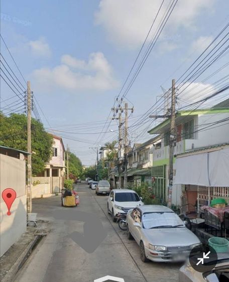 สร้างเสร็จก่อน 2010 มีบางส่วน ไม่ใช่ ขายทาวเฮาส์​  มบ. พิศาล​ ท่าข้าม 28 ซอย 5 ทำเลดี ห้องริม ด้านหลังติดสวนหย่อม  มีระเบียง  ที่จอดรถ 3  คัน  สาธารณูปโภค​ครบครัน  รูปที่ 2