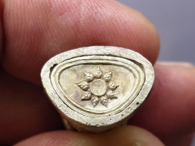 พระกริ่งไพรีพินาศ ภปร เนื้อเงิน วัดปทุมวนาราม พ.ศ.2535 พร้อมกล่องเดิม พระดี พิธีใหญ่ ในหลวงเสด็จเททอง รูปที่ 6