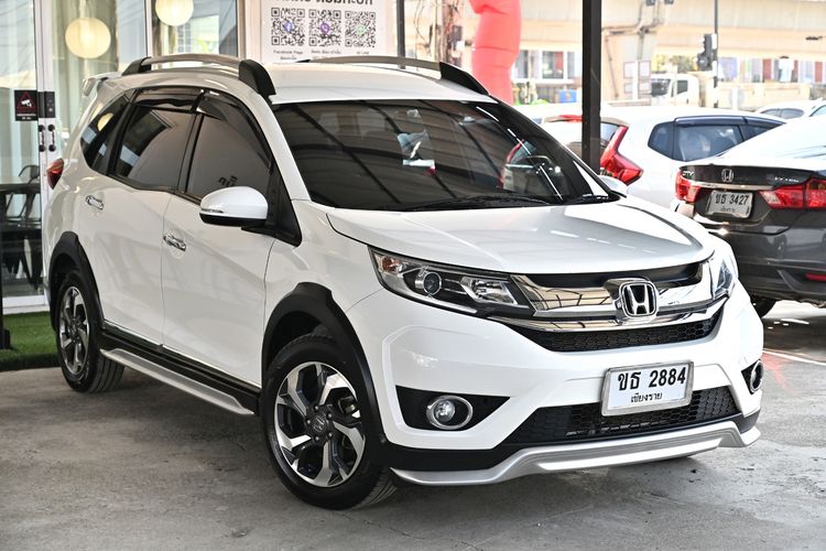 Honda BR-V 2018 1.5 SV Utility-car เบนซิน ไม่ติดแก๊ส เกียร์อัตโนมัติ ขาว รูปที่ 3