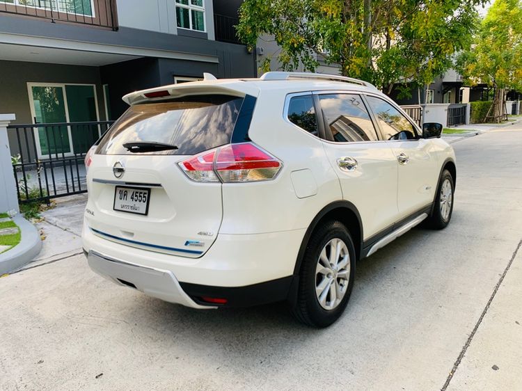 Nissan X-Trail 2017 2.0 V Hybrid 4WD Utility-car ไฮบริด เกียร์อัตโนมัติ ขาว รูปที่ 4