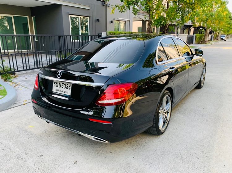 Mercedes-Benz E-Class 2020 E350 AMG Sedan ปลั๊กอินไฮบริด (PHEV) เกียร์อัตโนมัติ ดำ รูปที่ 4