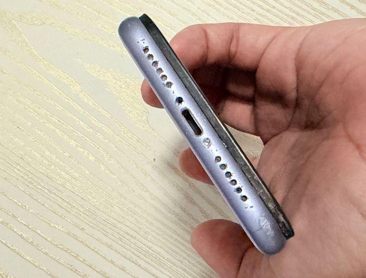 ตีเป็นซาก iPhone 11 ตามสภาพ อ่านให้เข้าใจก่อน รูปที่ 5